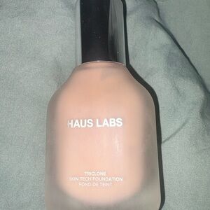 Haus Labs Triclone Skin Tech Foundation